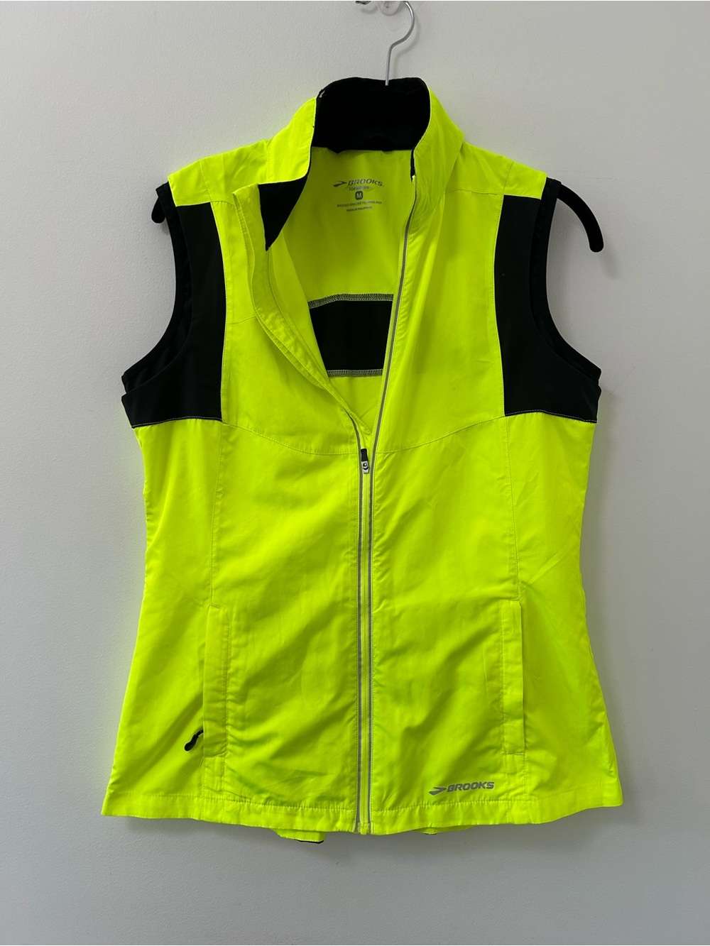Brooks nightlife Women's Neon Yellow and Black Running Vest